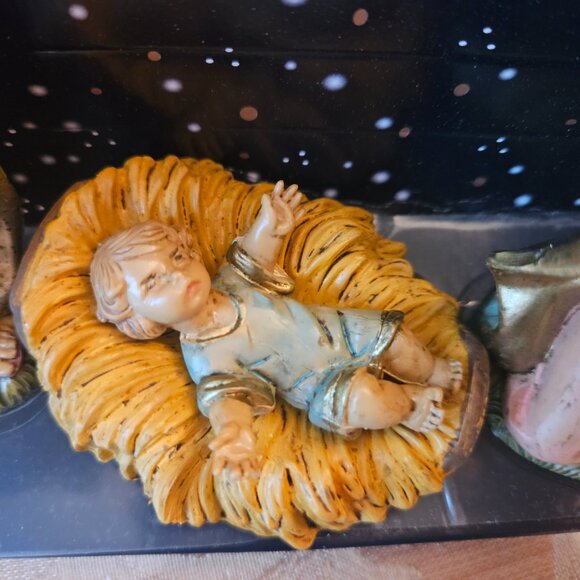 Vintage Euromarchi Nativity Set - Picture 7 of 11